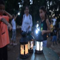 פעילות לילדים במרכז חופש גדול 2022 אוגוסט סיור עששיות ביער אילנות גיא אסיא